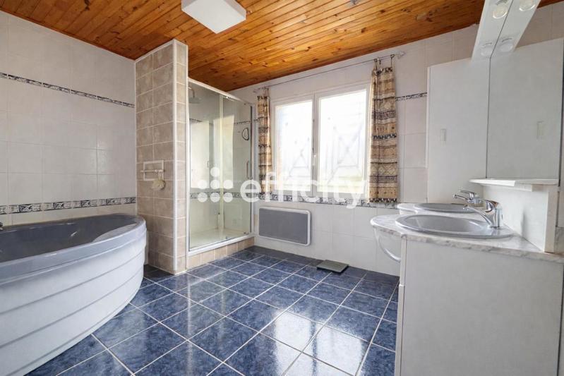 Maison - 184 m² - 5 pièces