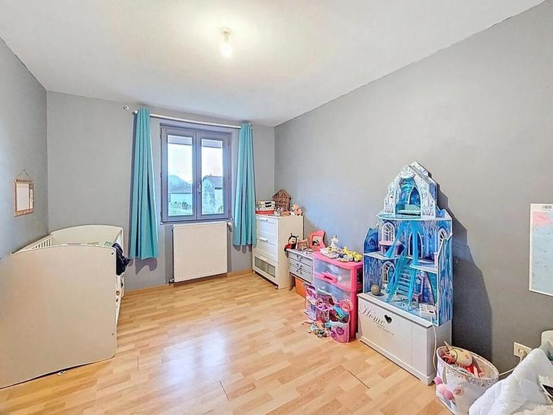 Maison - 230 m² - 5 pièces