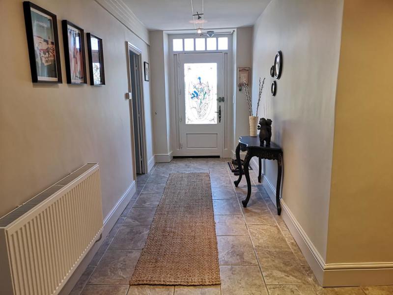 Propriété - 280 m² - 8 pièces