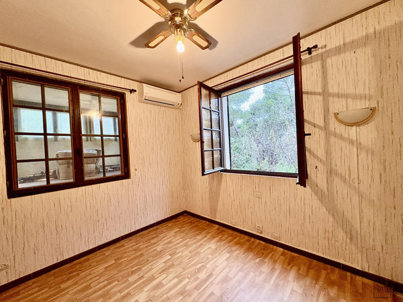 Maison - 98 m² - 5 pièces