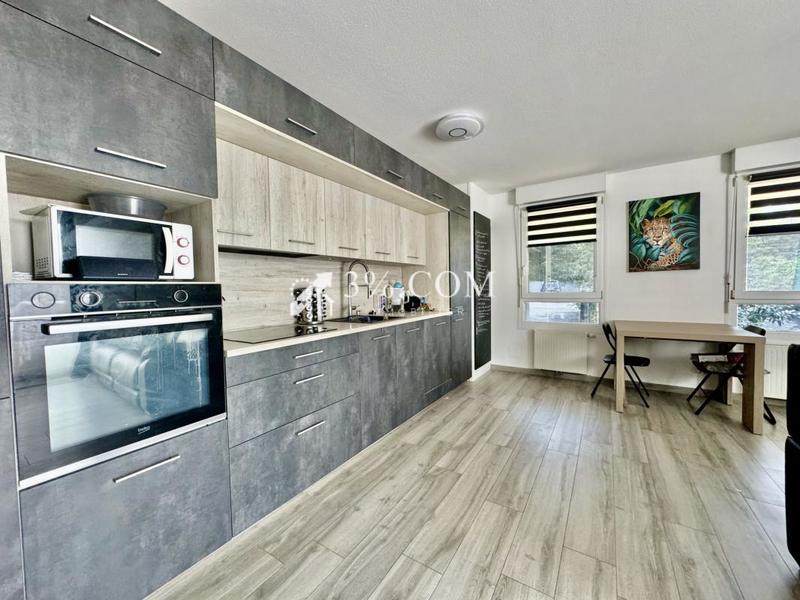 Appartement - 85 m² - 4 pièces