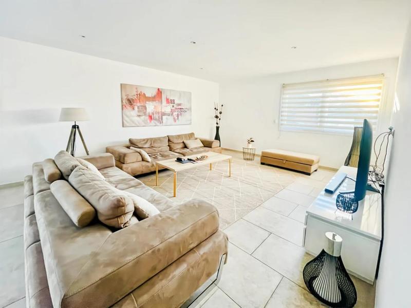 Maison - 155 m² - 5 pièces