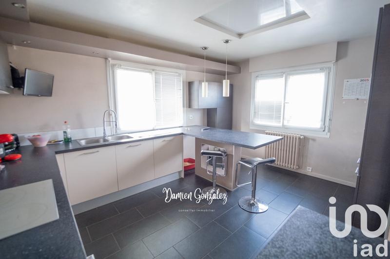 Maison - 217 m² - 6 pièces