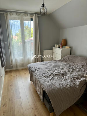 Maison - 102 m² - 4 pièces