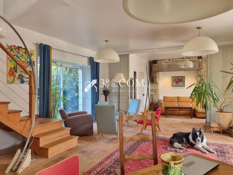 Propriété - 138 m² - 6 pièces