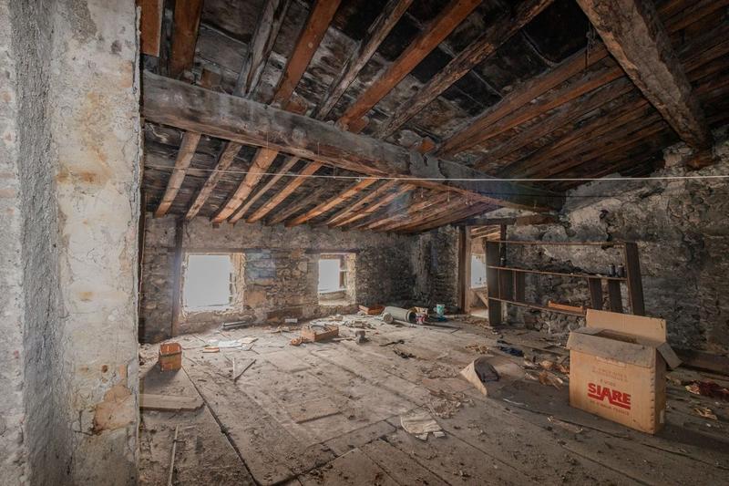 Maison de village - 200 m² - 11 pièces