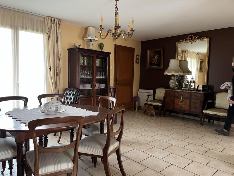 Maison - 99 m² - 5 pièces