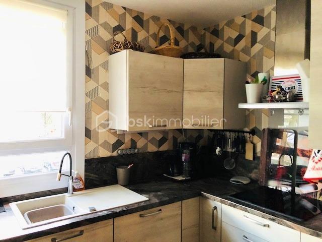 Appartement - 94 m² - 5 pièces