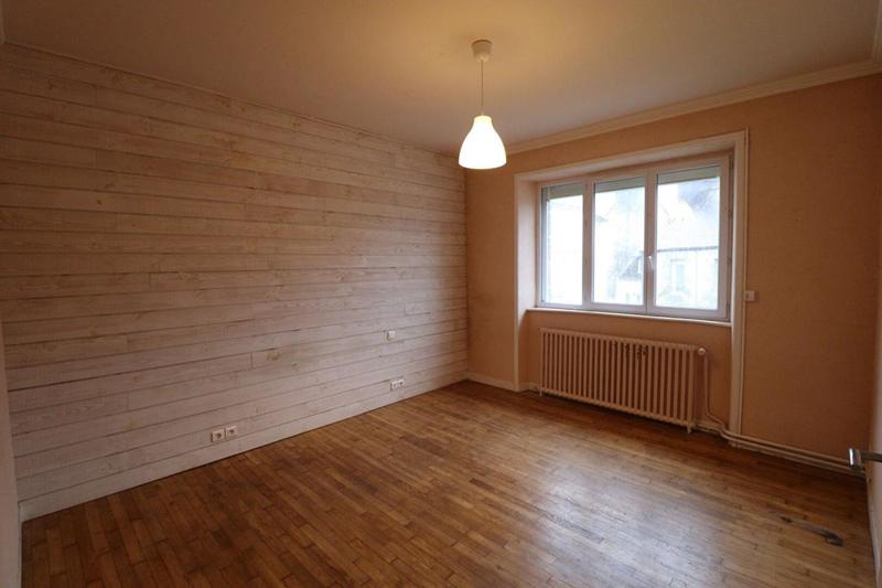 Maison - 237 m² - 8 pièces