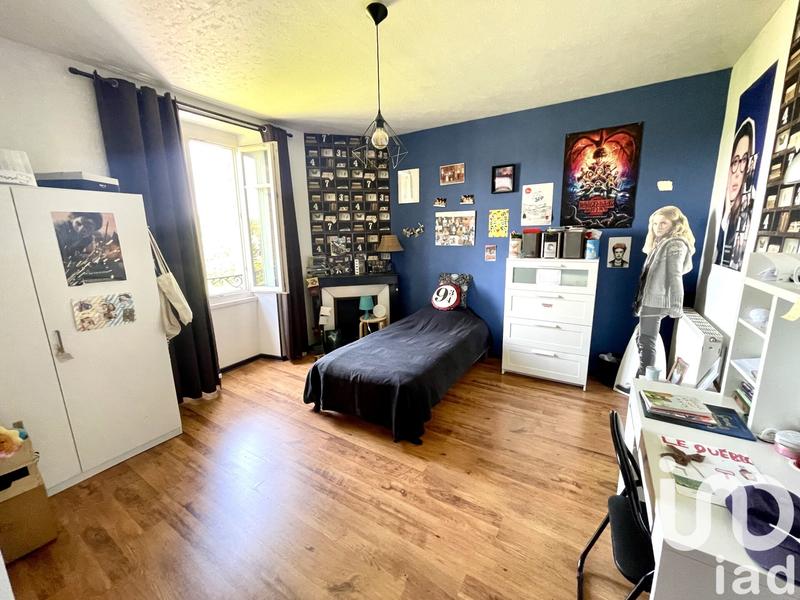 Maison - 189 m² - 9 pièces