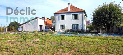 Maison - 138 m² - 5 pièces