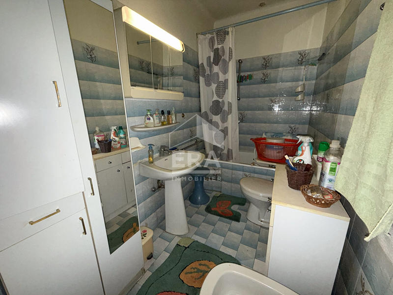 Maison - 99 m² - 4 pièces