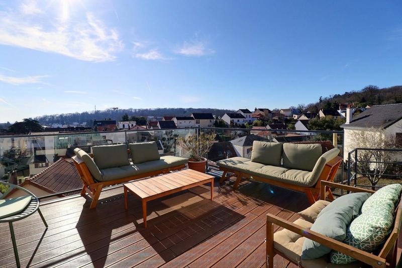 Demeure - 234 m² - 8 pièces