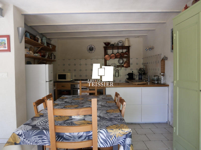 Mas - 223 m² - 8 pièces