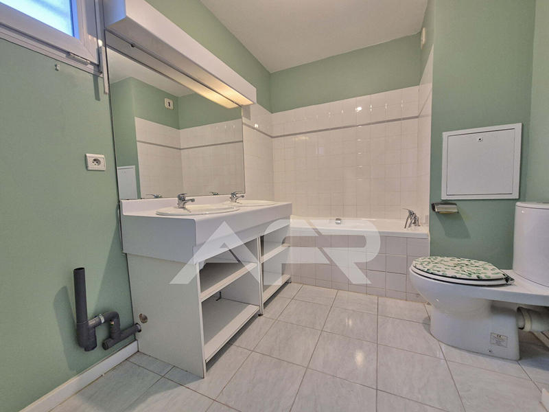 Appartement - 89 m² - 4 pièces