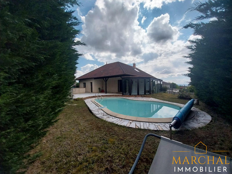 Maison - 187 m² - 6 pièces