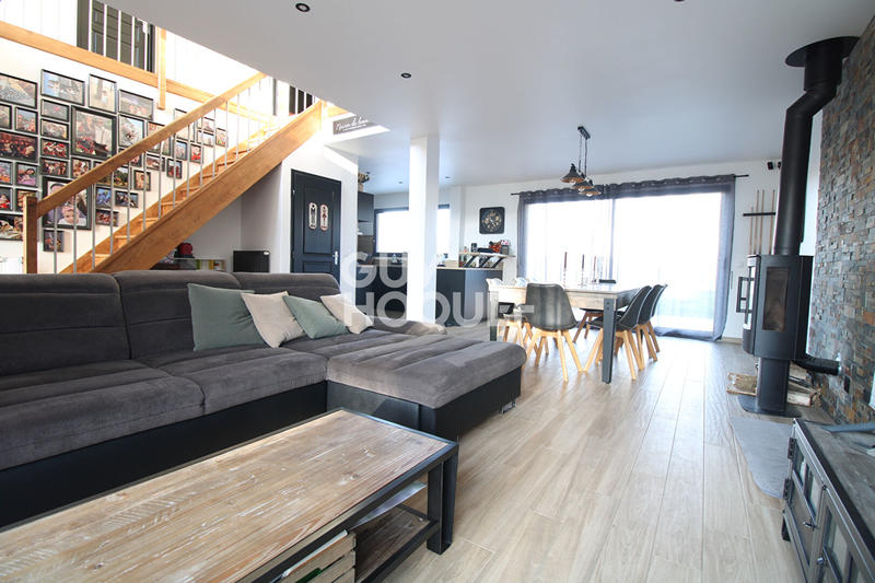 Maison - 147 m² - 6 pièces