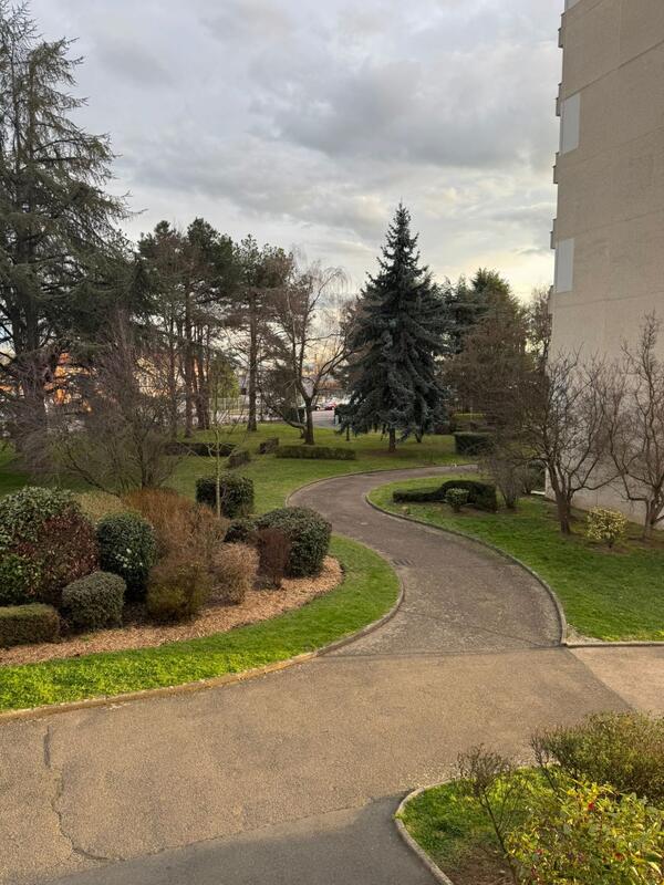 Appartement - 60 m² - 4 pièces