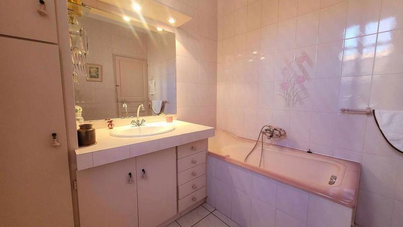 Maison de ville - 85 m² - 4 pièces