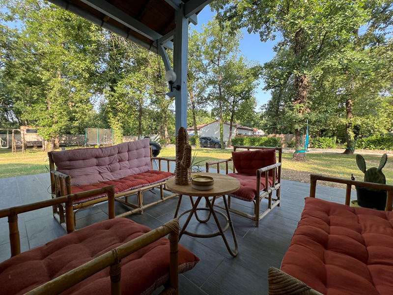 Maison - 188 m² - 8 pièces