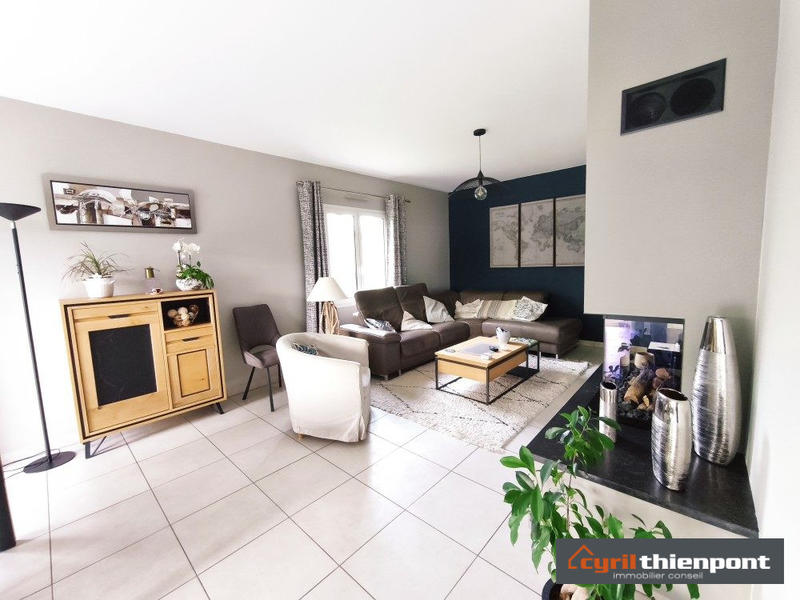 Maison - 180 m² - 7 pièces