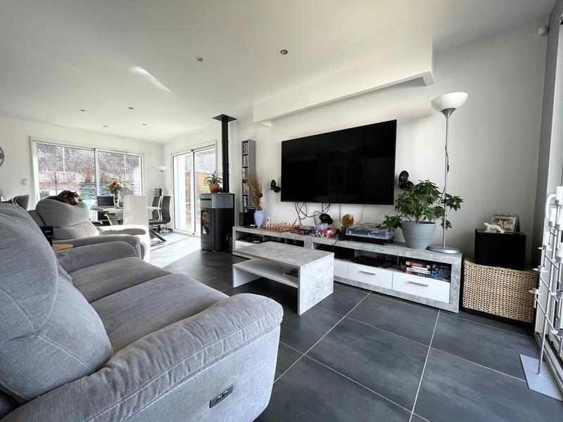 Maison jumelée - 119 m² - 7 pièces