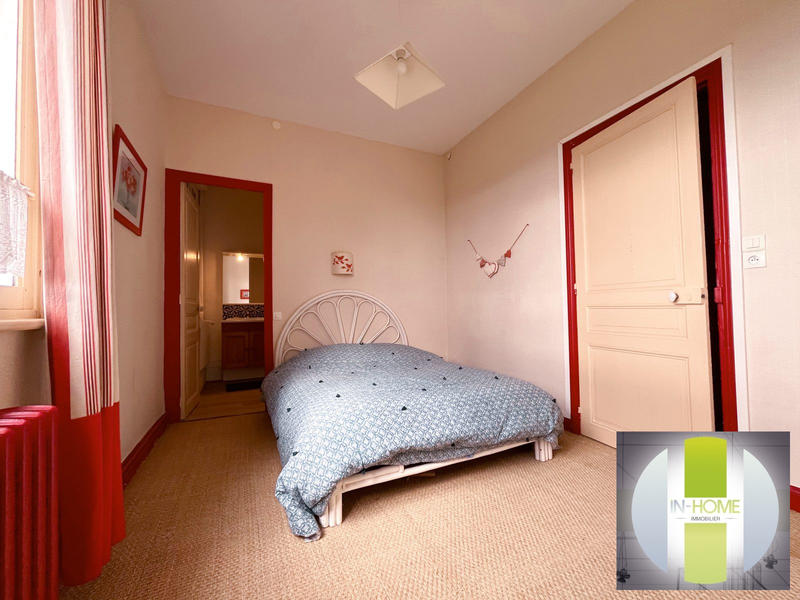 Maison - 272 m² - 2 pièces