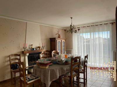 Maison - 85 m² - 3 pièces