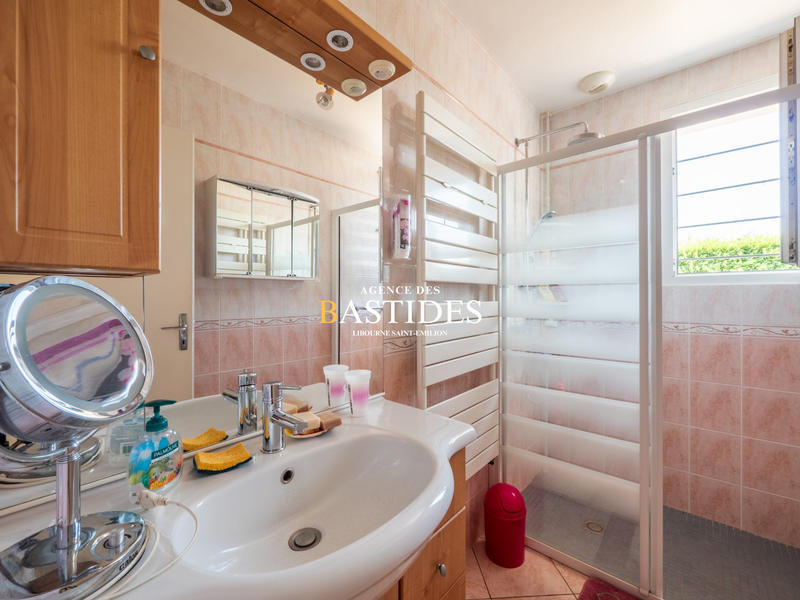 Maison traditionnelle - 111 m² - 5 pièces