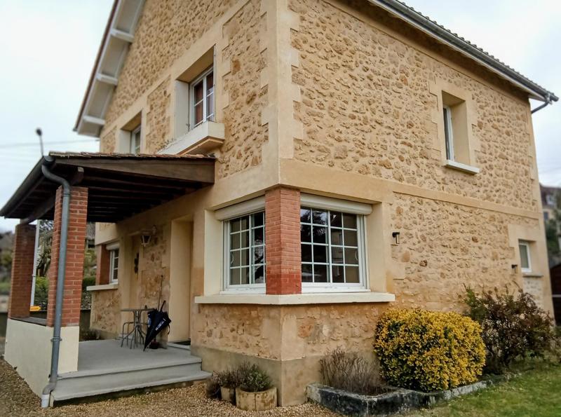 Maison - 90 m² - 4 pièces