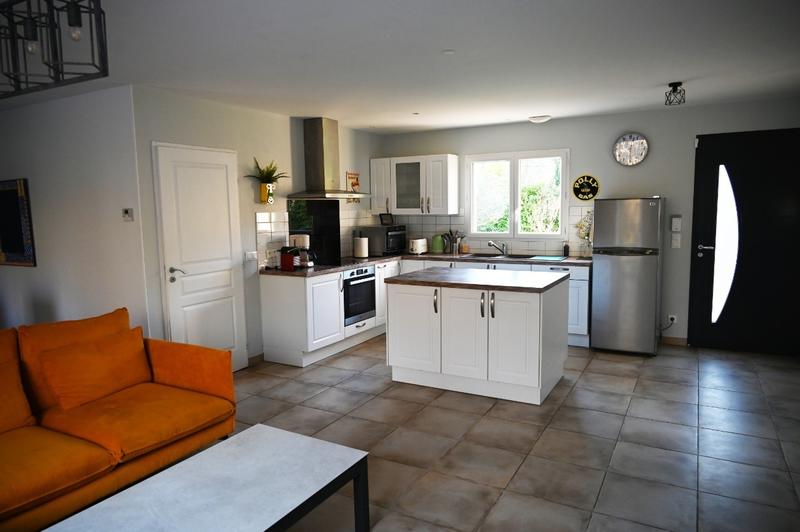 Maison - 95 m² - 4 pièces