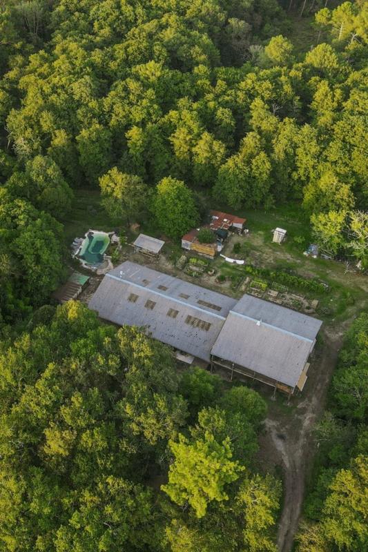 Maison - 232 m² - 7 pièces