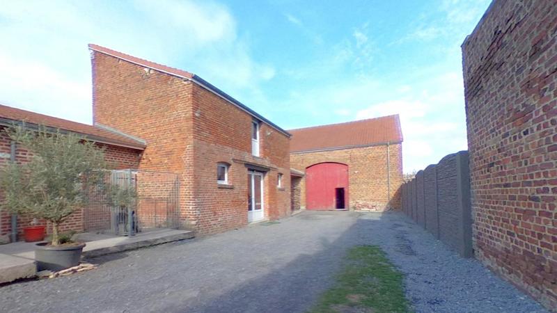 Propriété - 147 m² - 5 pièces