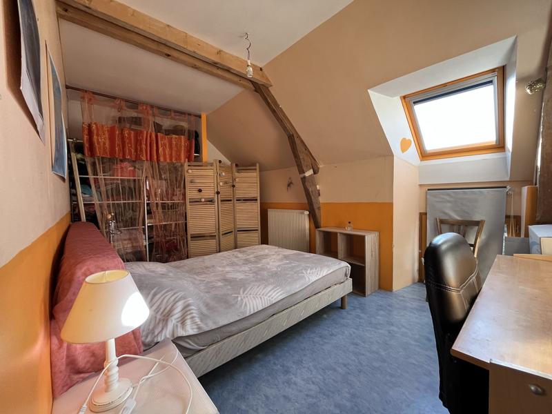 Maison - 201 m² - 8 pièces