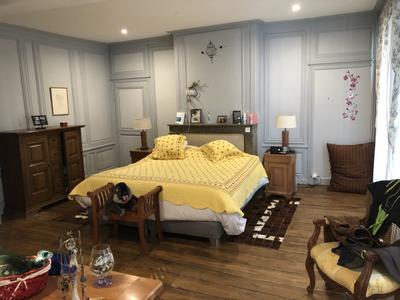 Maison - 400 m² - 17 pièces