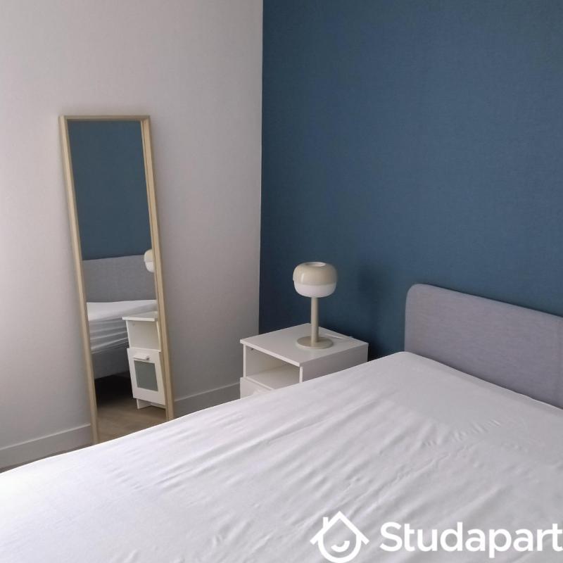 Chambre - 11 m² - 1 pièce