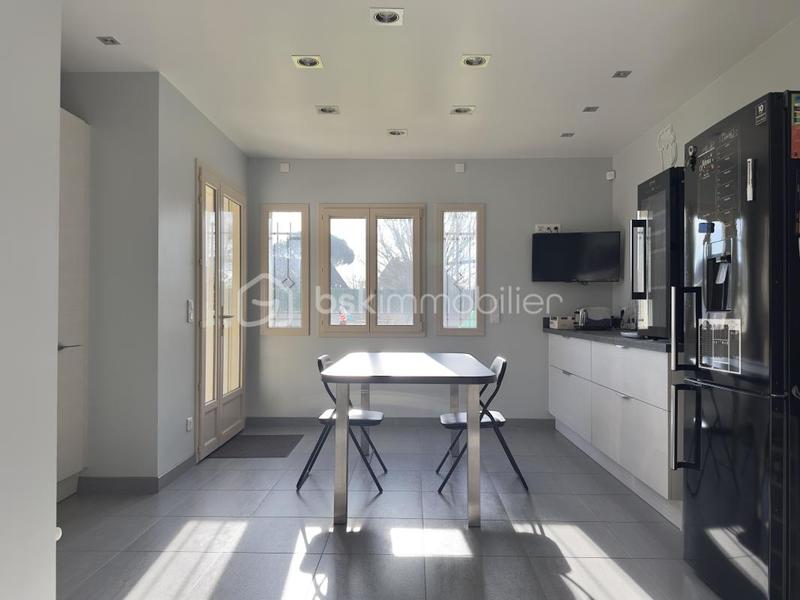 Maison traditionnelle - 130 m² - 6 pièces