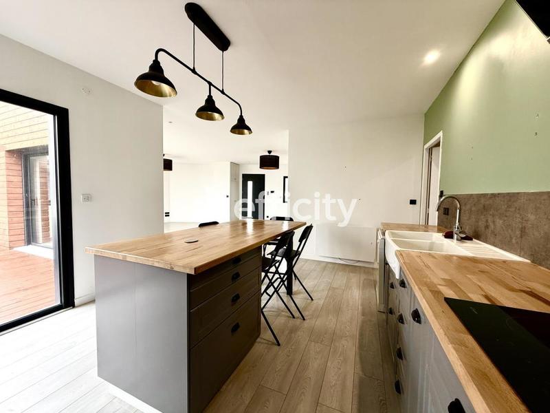 Maison - 147 m² - 6 pièces