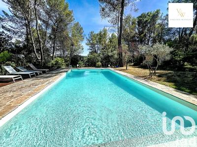 Maison - 274 m² - 10 pièces