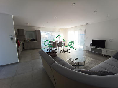 Maison - 94 m² - 4 pièces