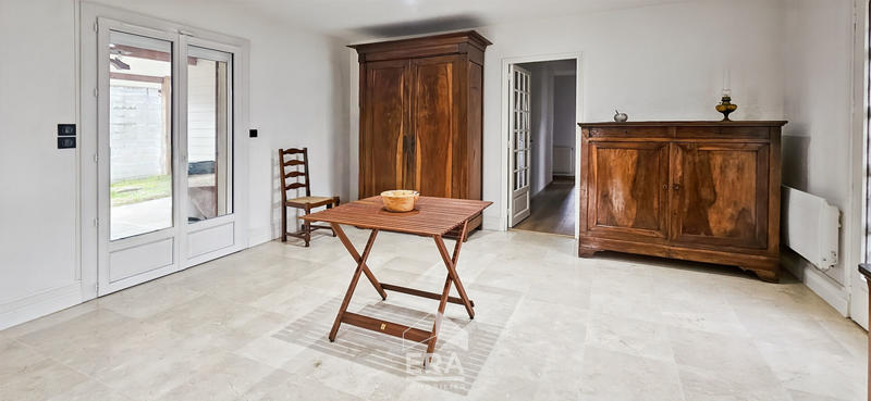 Maison - 150 m² - 7 pièces