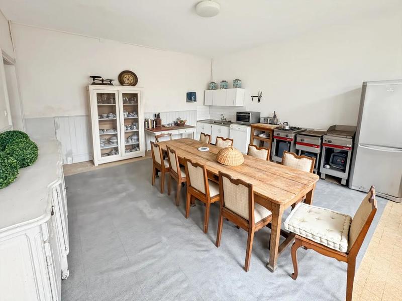 Hôtel particulier - 600 m² - 12 pièces