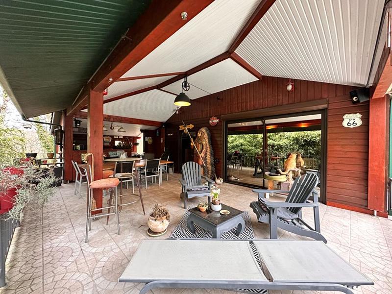 Maison - 95 m² - 5 pièces