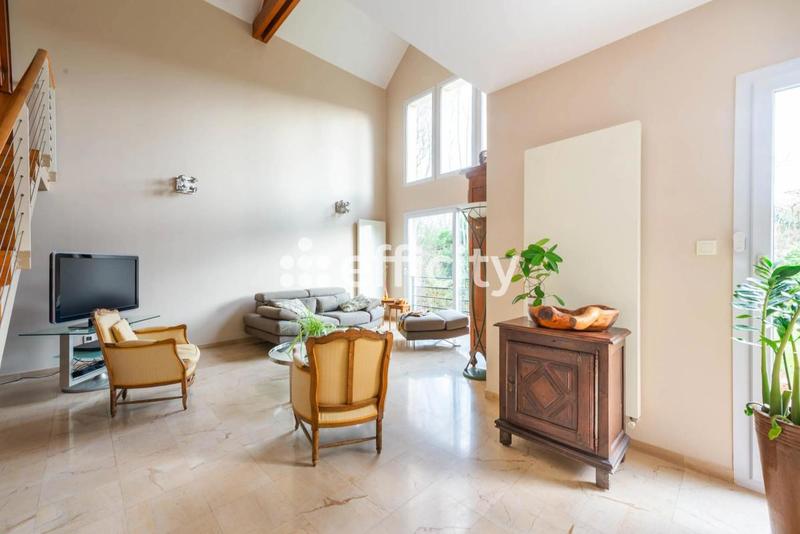 Maison - 173 m² - 6 pièces