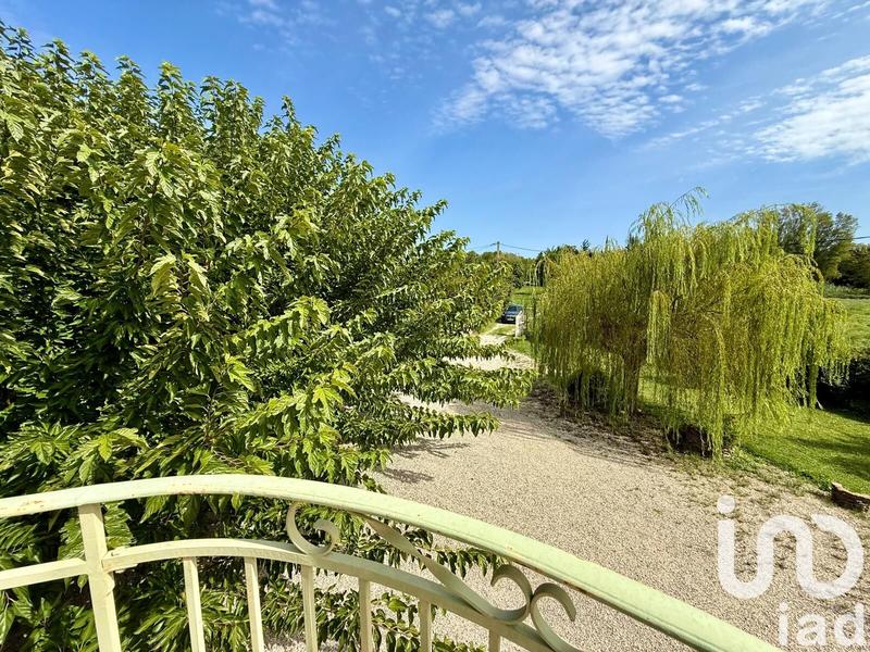 Maison - 210 m² - 11 pièces