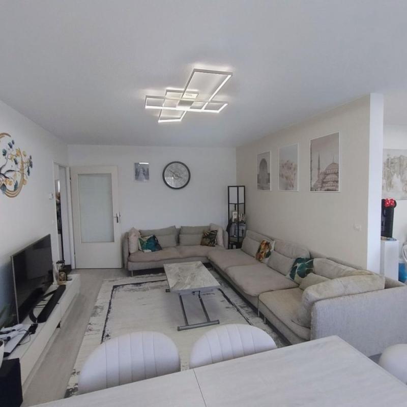 Appartement - 82 m² - 4 pièces