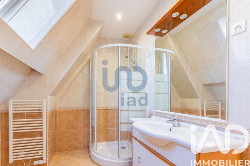 Maison - 180 m² - 6 pièces