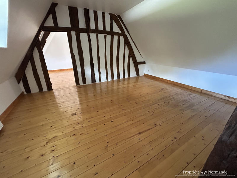 Maison - 310 m² - 11 pièces