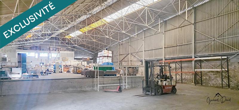 Local commercial - 1 600 m² - 5 pièces