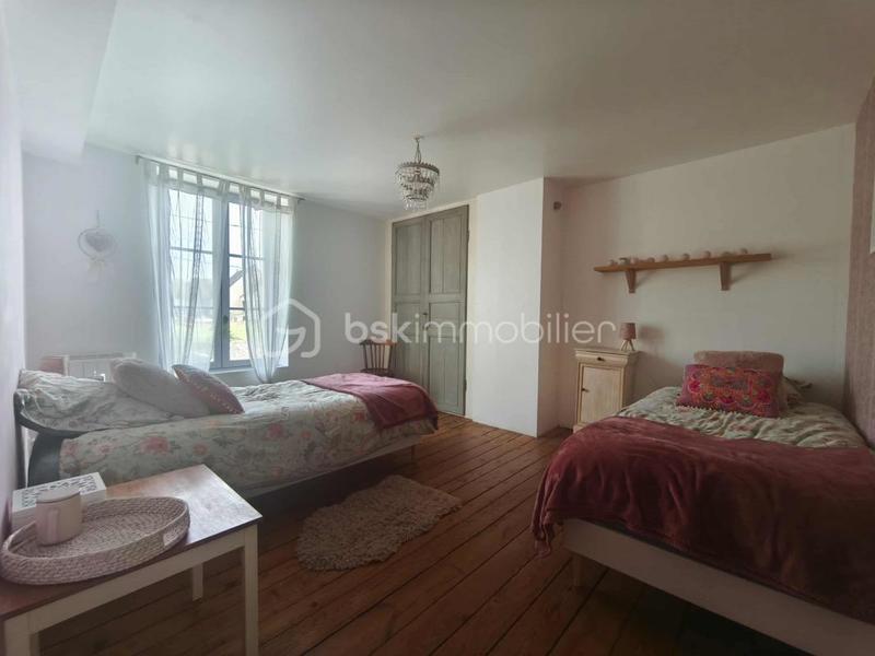 Maison - 186 m² - 7 pièces